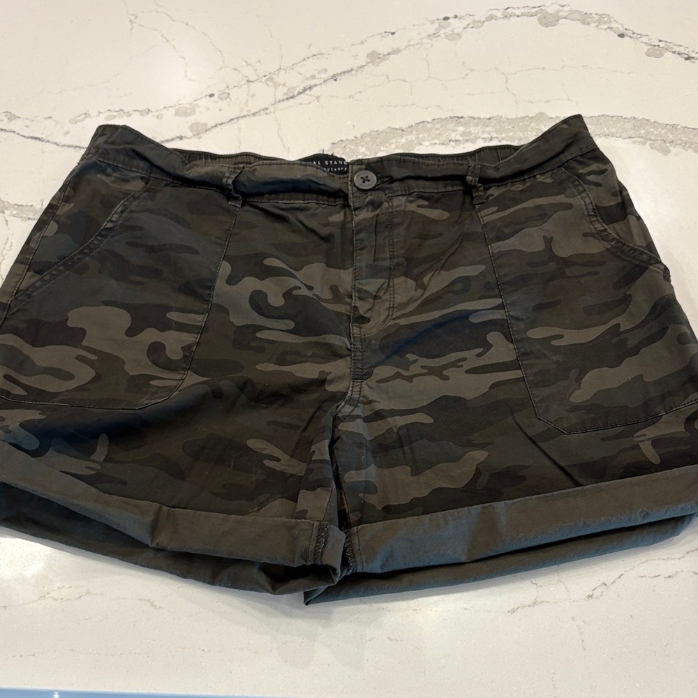 Sanctuary Black Camouflage Cargo Shorts
